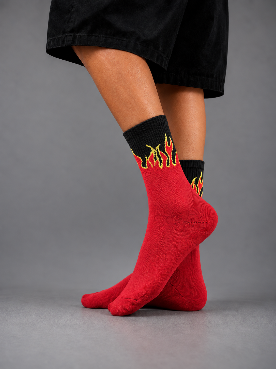 FIRE BLACK-RED CREW SOCKS