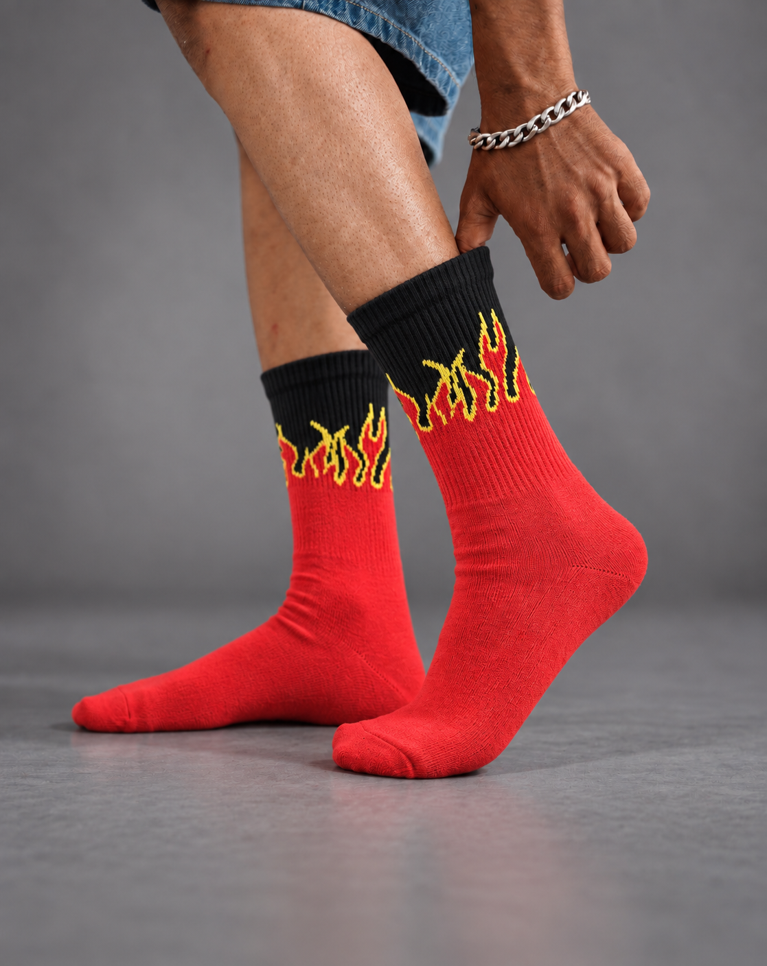 FIRE BLACK-RED CREW SOCKS